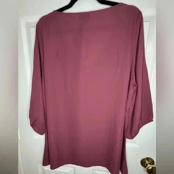 NWT City Chic Sexy Fling Elbow Sleeve Top, Size M (18), Rose Berry - Picture 8 of 9